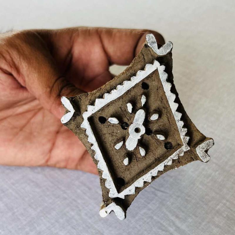 Diamond Mandala Motif Wood Block Stamp | Hand-Carved Indian Printing Block for Fabric, Clay, Paper | Ethnic Textile Tool