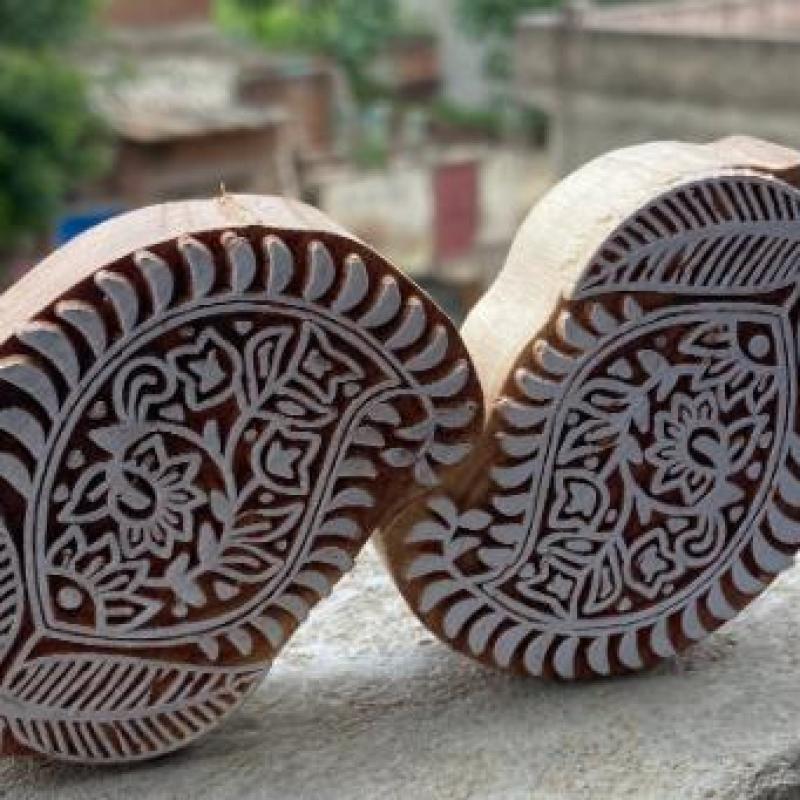 Paisley Floral Handcraft Wooden Block Print Stamp – Pack of 2 Handcrafted Wooden Sheesham Block Stamp Fabric Stamp Tool