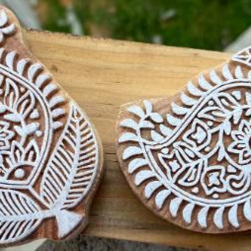 Paisley Floral Handcraft Wooden Block Print Stamp – Pack of 2 Handcrafted Wooden Sheesham Block Stamp Fabric Stamp Tool